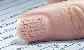 Tehnologia, intens folosită în fraudarea examenelor la BAC 2021