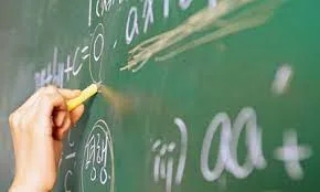 Scade bugetul, scade şi educaţia, NU?