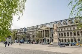 UB- primul loc în România la cercetare ştiinţifică interdisciplinară