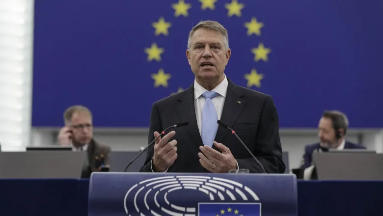 Președintele Klaus Iohannis a demisionat: Voi pleca din funcție în 12 februarie