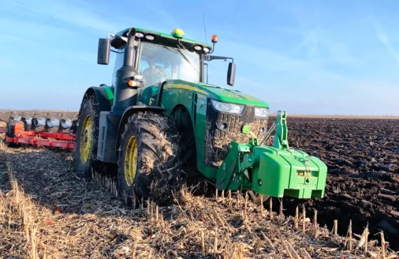 Sprijin de aproape 50 de milioane de euro pentru fermierii și crescătorii de oi și de capre afectați de secetă