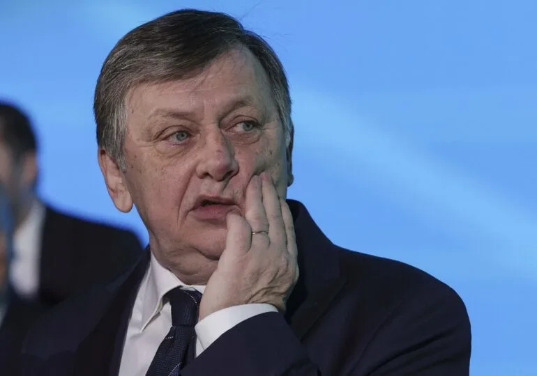 Liderii PSD au analizat candidatura lui Crin Antonescu