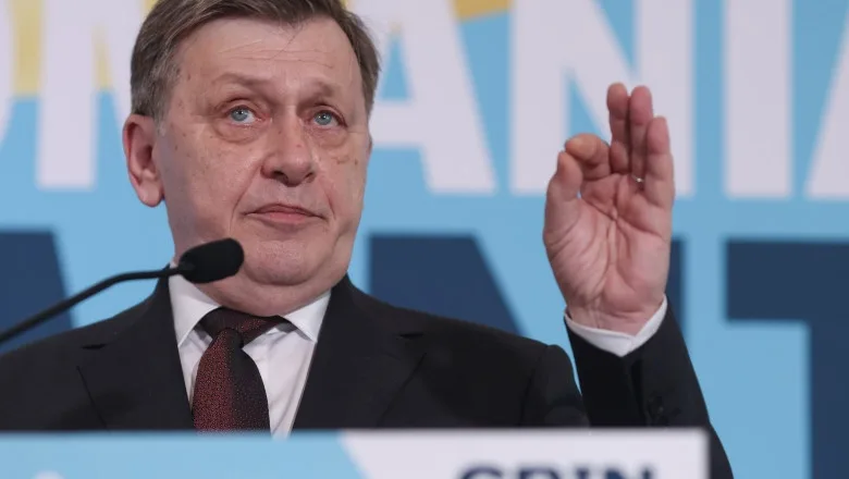 Antonescu se pregătește pentru bătălia electorală:  Doar eu îl pot învinge pe Călin Georgescu în turul doi