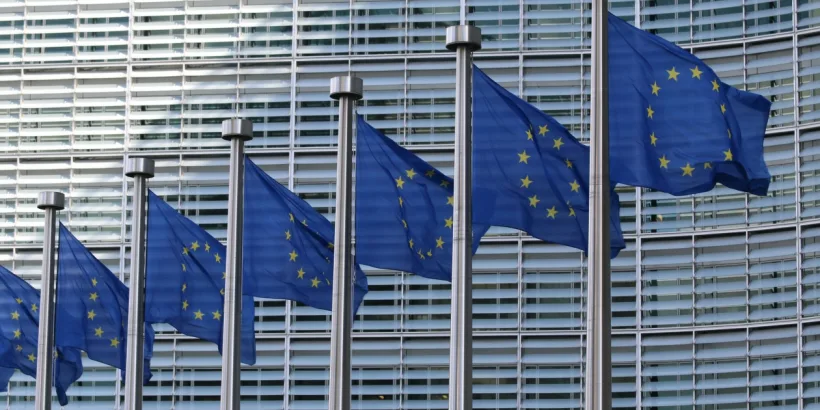 Comisia Europeană va finanța cu 615 milioane de euro trei proiecte strategice