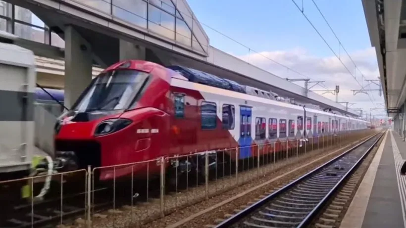 România cumpără alte 12 noi trenuri electrice de metrou