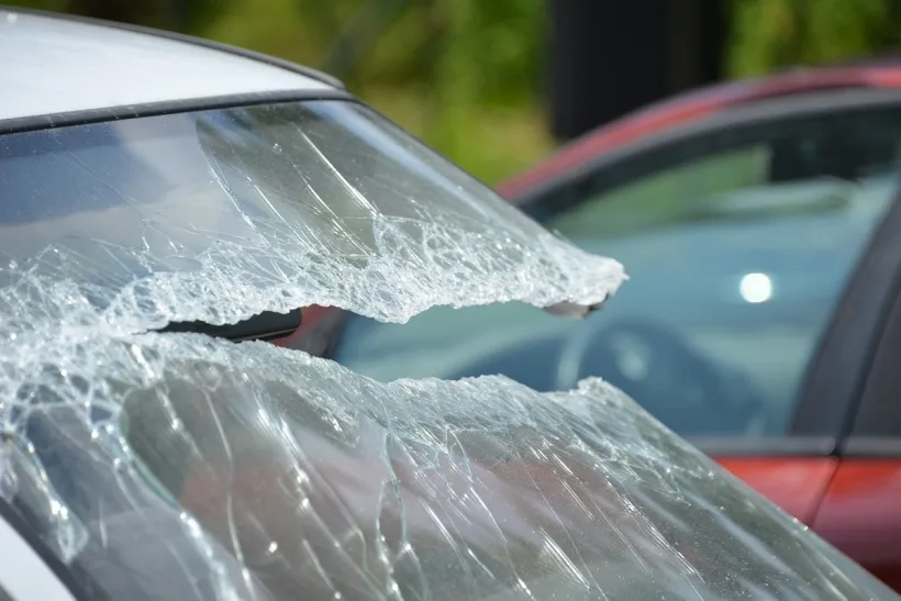 Asigurări auto: PSD cere prețuri rezonabile și respinge amendamentele care avantajează asigurătorii