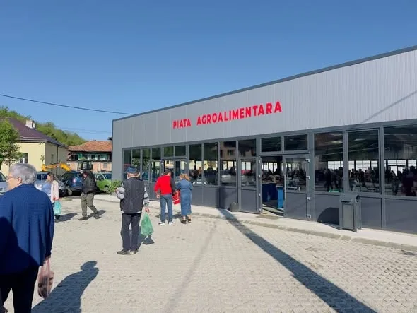 Noua piață agroalimentară din orașul Baia de Aramă