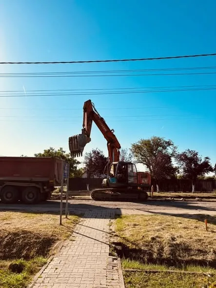 Se lucrează în ritm alert pe șantierul din zona Cermei