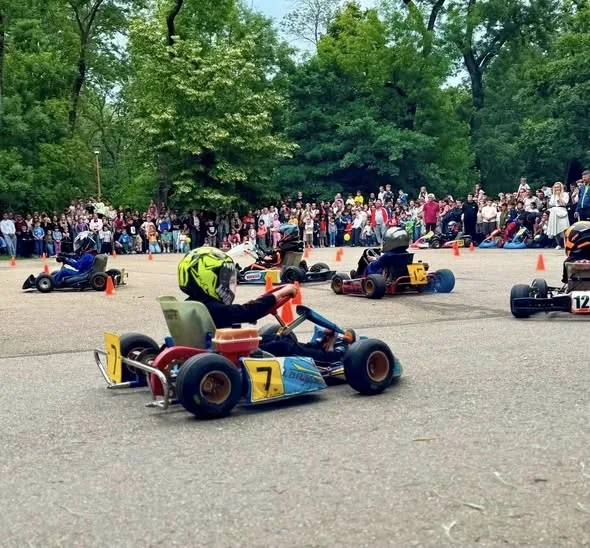 Prima ediție a competiției „Karting & Off-road – Drumul spre prietenie adevărată”