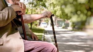 Statul oferă un nou ajutor financiar pensionarilor cu venituri reduse