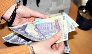 Oficial. Autoritățile pot confisca de acum încolo de la cămătari atât dobânzile încasate de la oameni, cât și sumele date inițial cu camătă