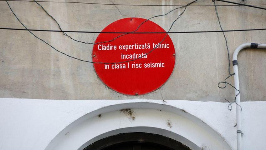 Fonduri de la Guvern pentru reabilitarea seismică a unor clădiri din județele Vaslui, Vâlcea, Vrancea, Argeș, Olt și Suceava