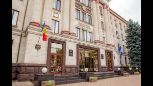 Raport: Aproape 60% din bunurile culturale mobile deținute de Ministerul Culturii sunt subevaluate semnificativ