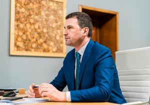 Tanczos Barna: Am procedat la înghețarea salariilor și pensiilor tocmai pentru a avea siguranța că ele vor fi plătite