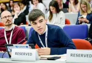 28 consiliul elevilor