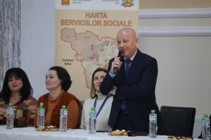 Dialog și studiu de caz pentru prevenirea abandonului școlar și familial la Valea Lungă