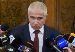 Grefierii i-au cerut ministrului Justiției să primească robe negre precum cele ale magistraților