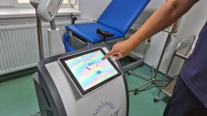 Laser antiacneic aprobat FDA, disponibil în premieră la un spital public din România